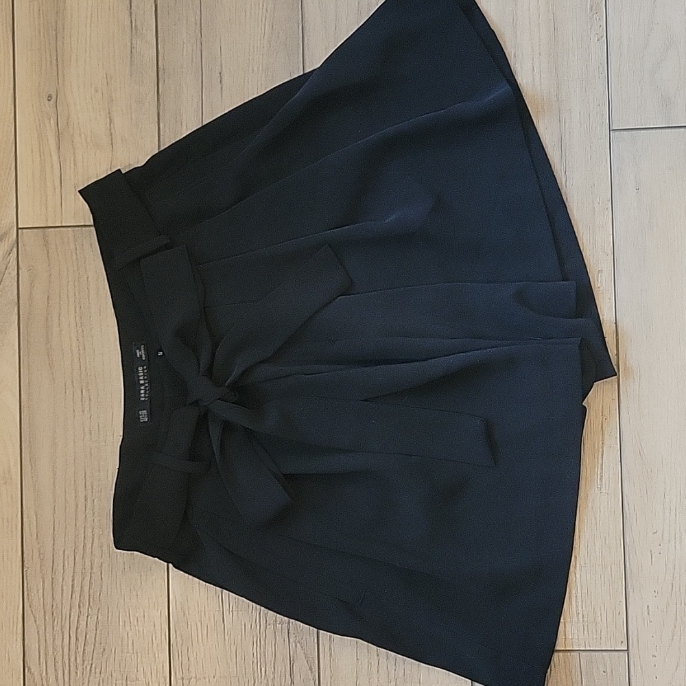 Zara Black Tie Waist Pleated Skort Size XS